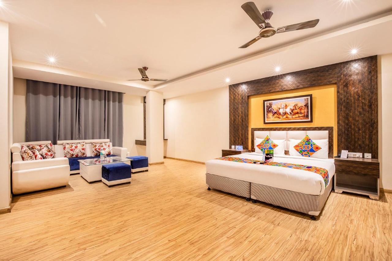 Fabhotel Shoba Estate Delhi Airport New Delhi Exterior photo