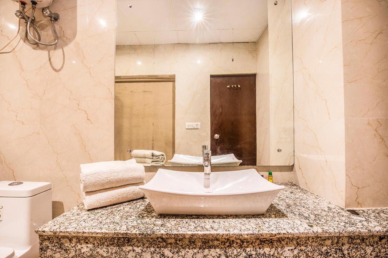 Fabhotel Shoba Estate Delhi Airport New Delhi Exterior photo