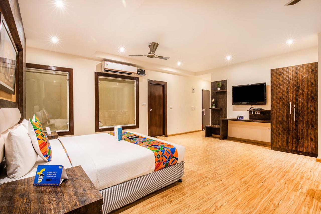 Fabhotel Shoba Estate Delhi Airport New Delhi Exterior photo