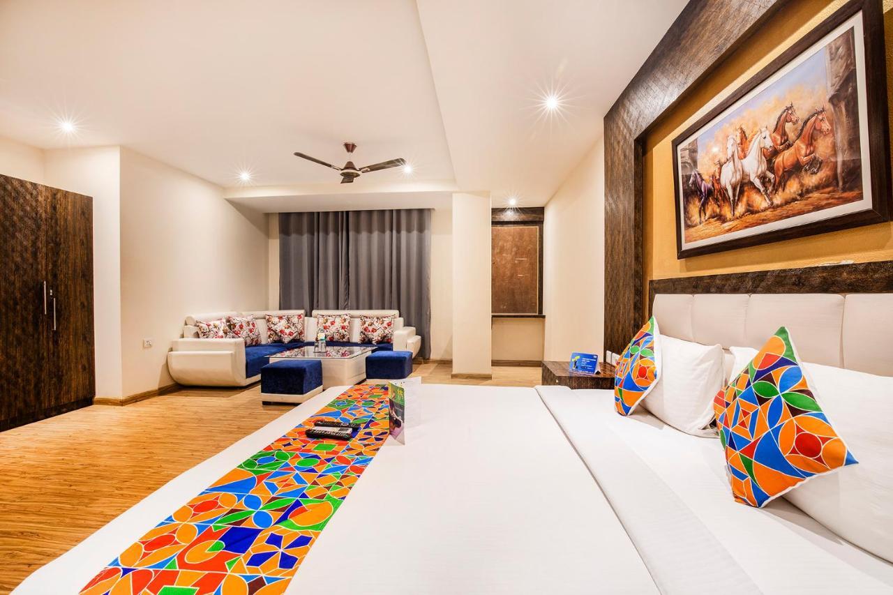 Fabhotel Shoba Estate Delhi Airport New Delhi Exterior photo